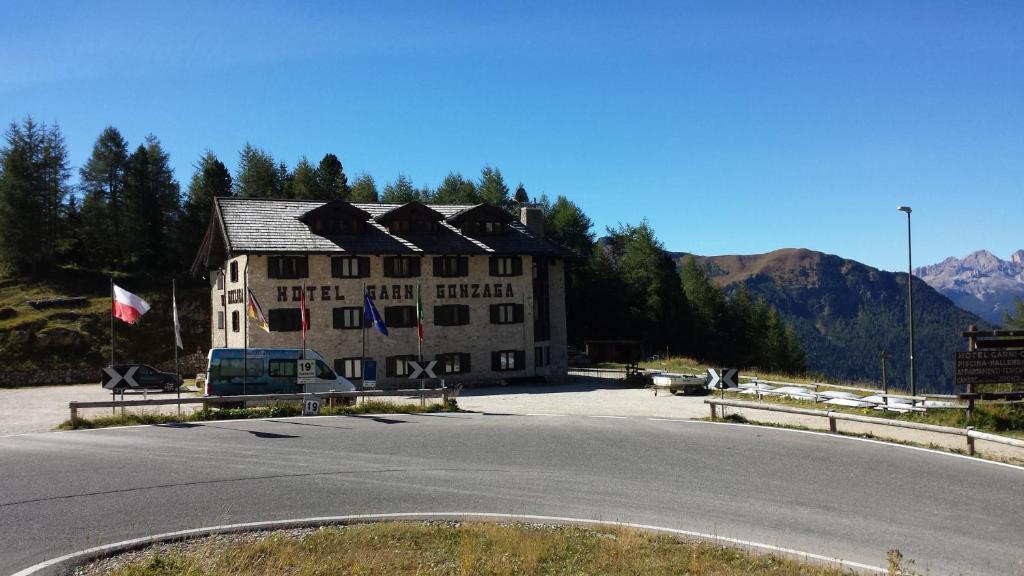 Apartments Gonzaga Canazei Eksteriør bilde